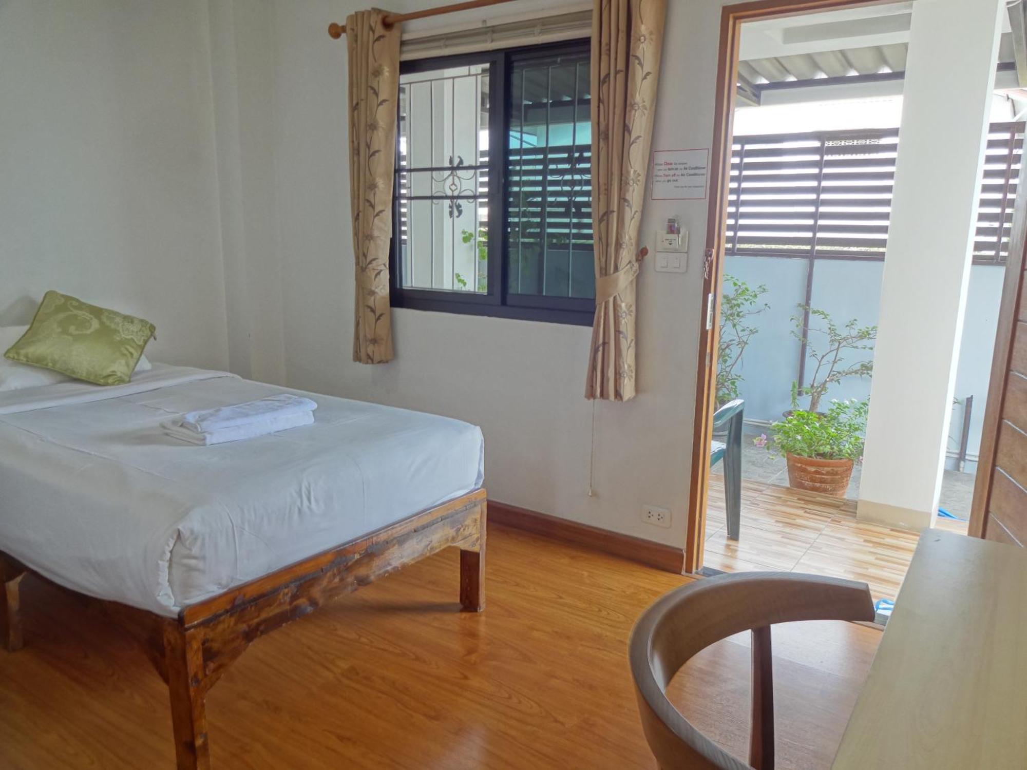 Rena House Chiang Mai Otel Dış mekan fotoğraf