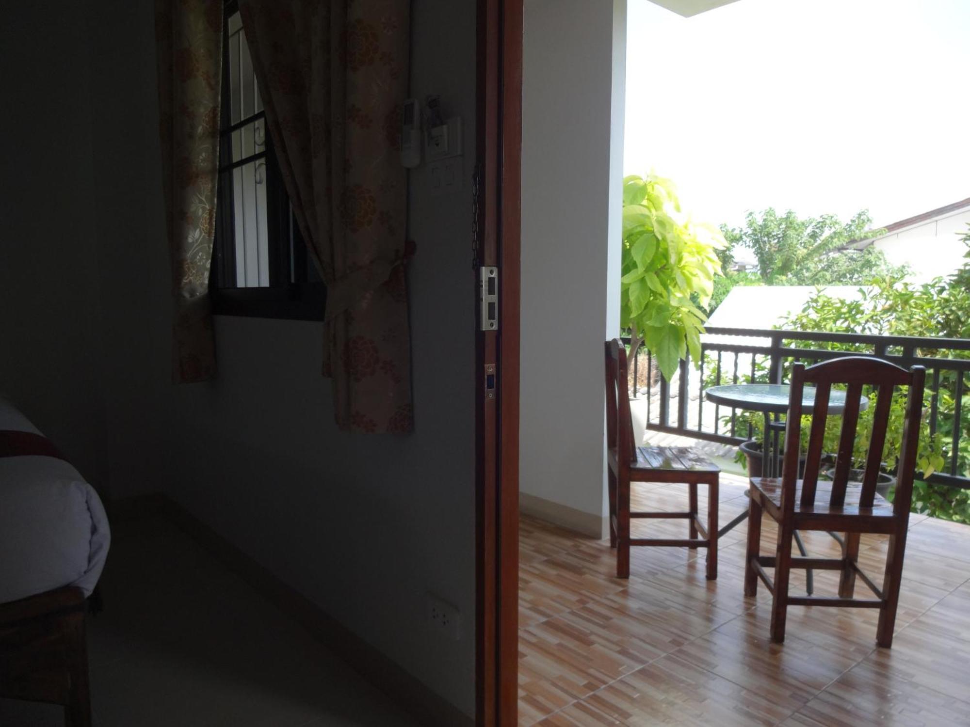 Rena House Chiang Mai Otel Oda fotoğraf