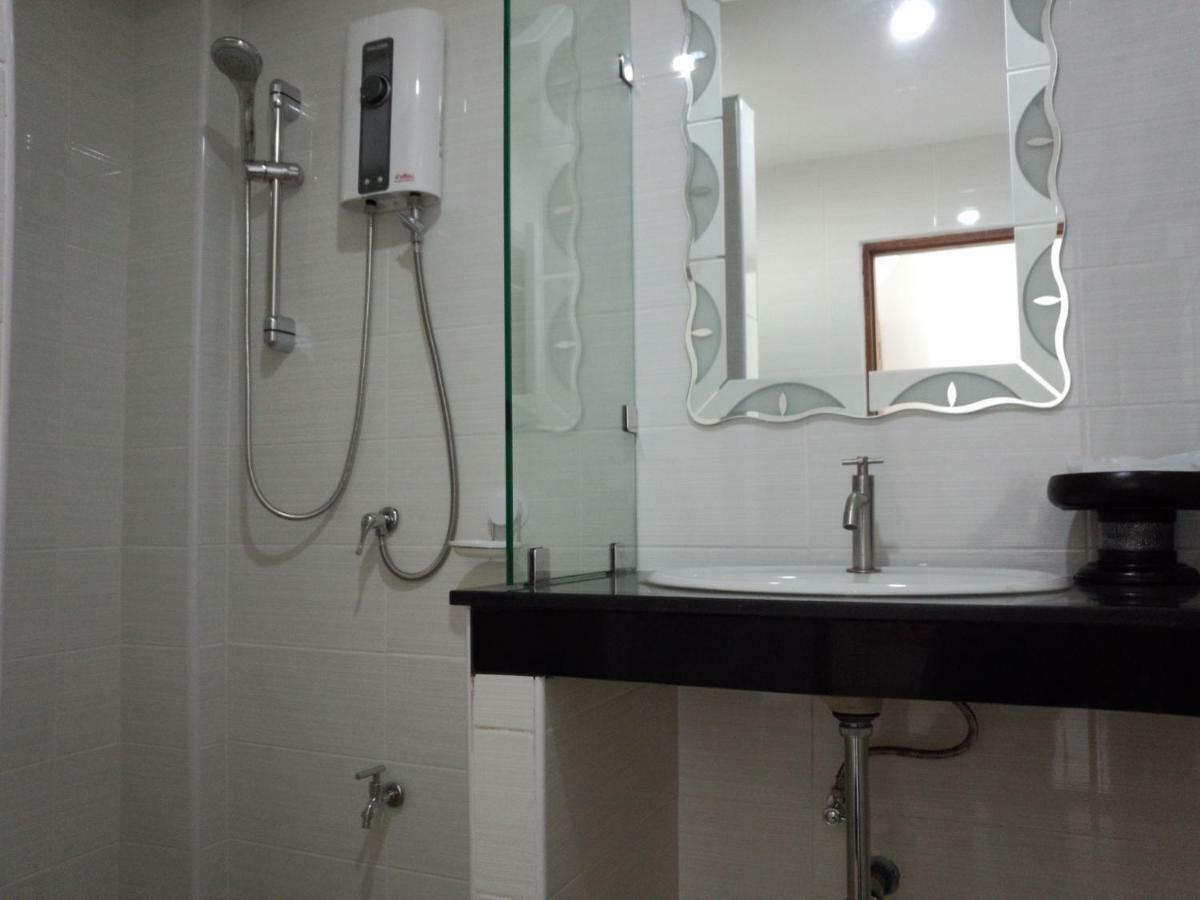 Rena House Chiang Mai Otel Dış mekan fotoğraf