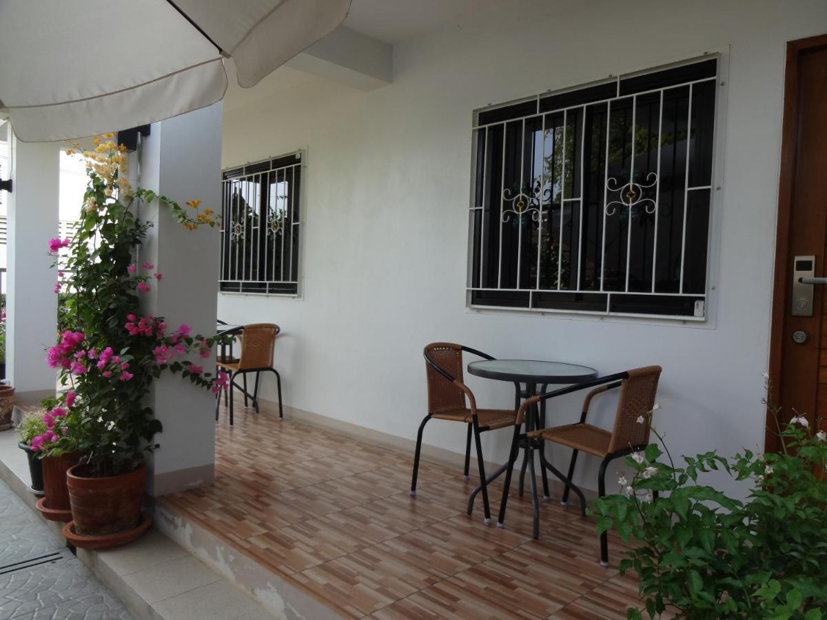 Rena House Chiang Mai Otel Dış mekan fotoğraf